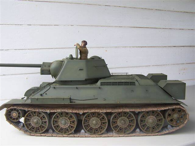 1-8 T-34 76-5.jpg